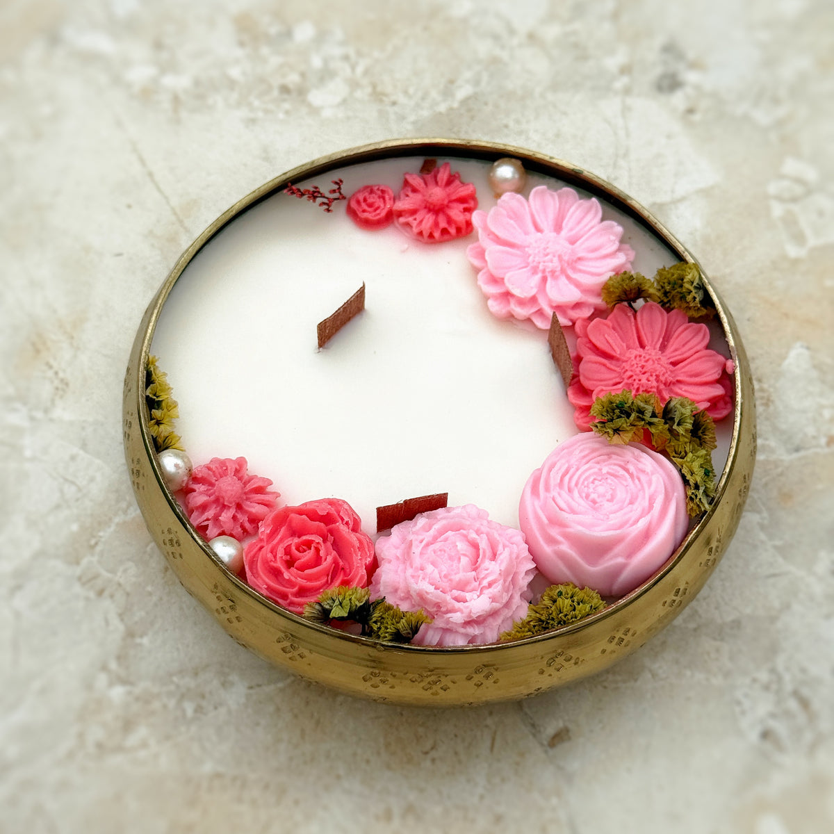 beautifully crafted Urli candle