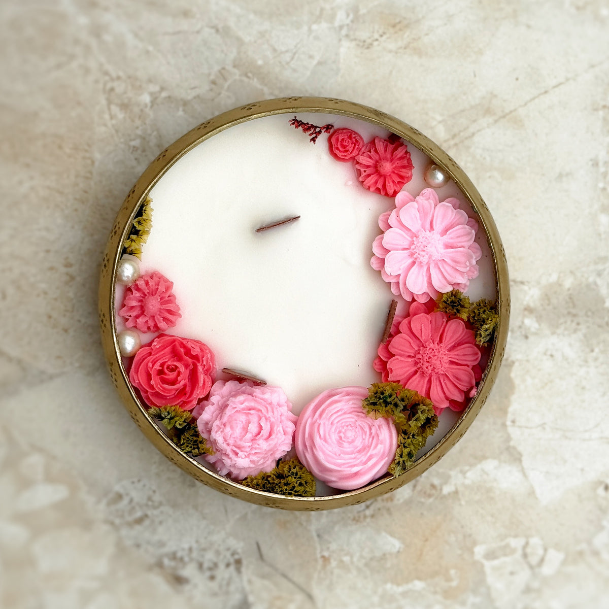 Urli candle with premium fragrance